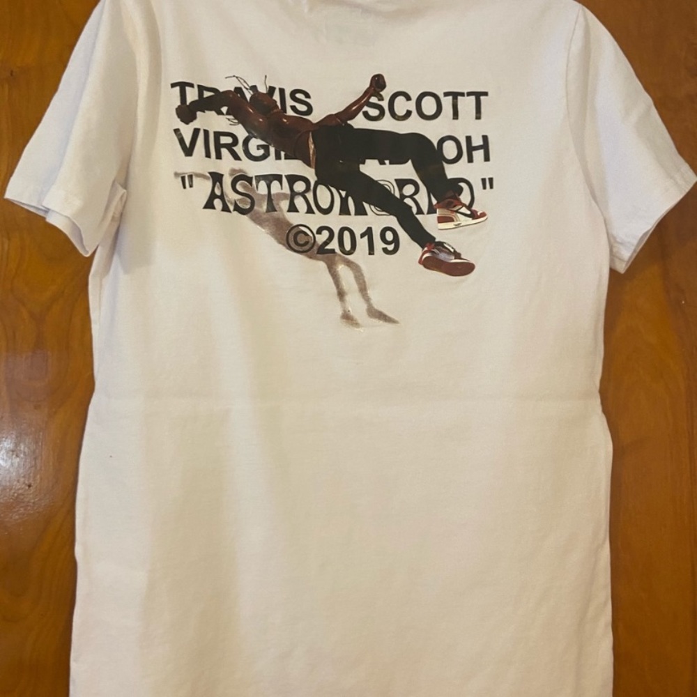 Travis Scott Second Astroworld Tour T Shirt - Picture 5 of 5